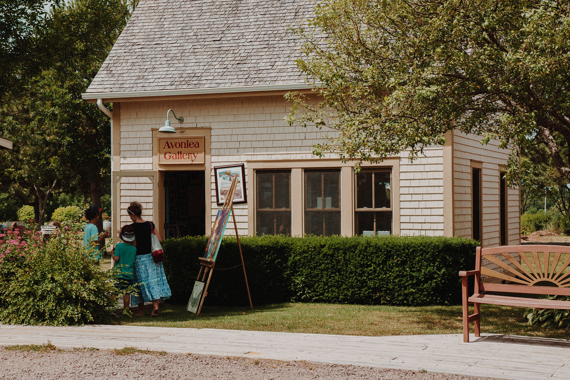 Shops Avonlea Village